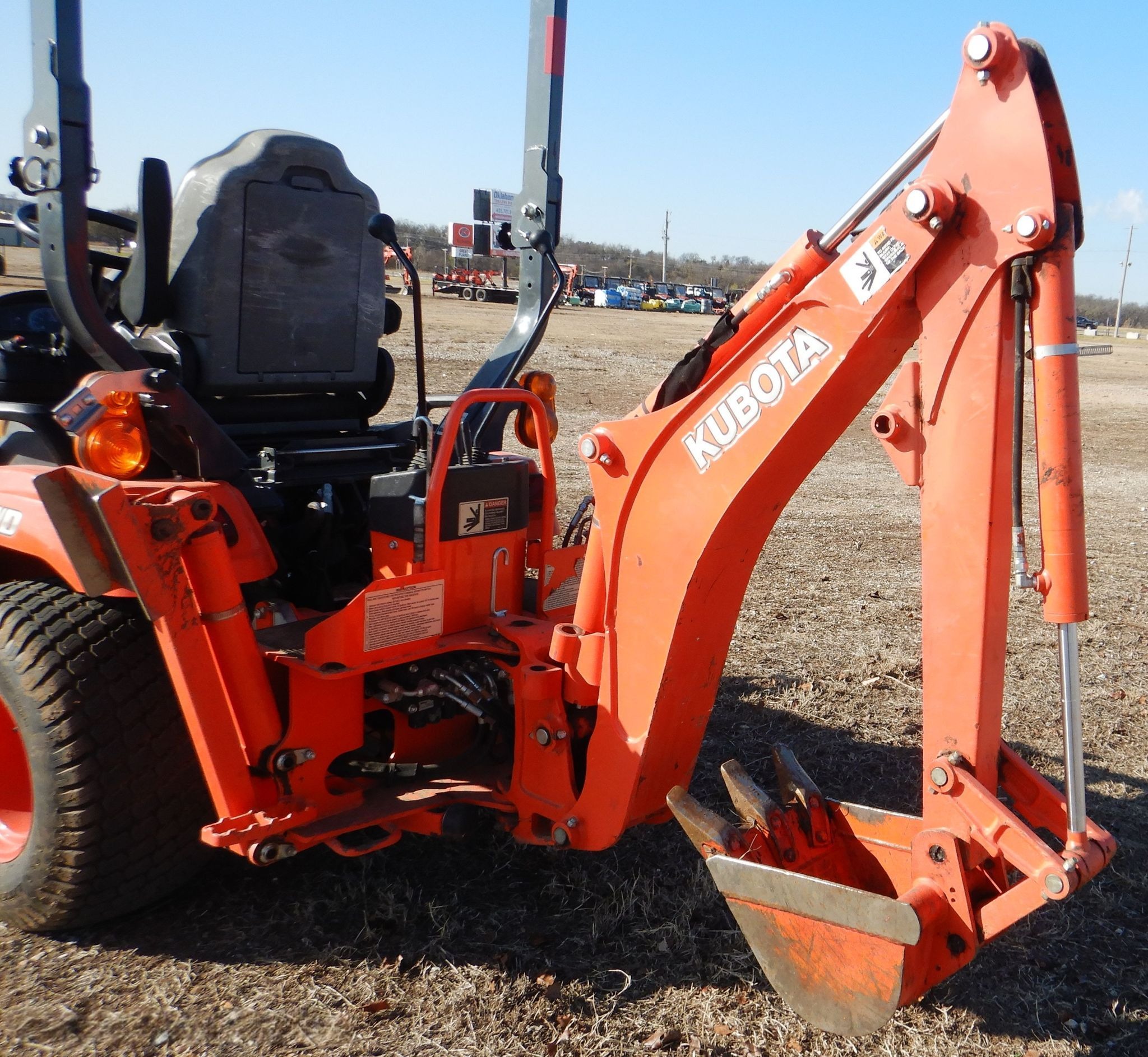 2018 Kubota BX23S Backhoe thumbnail 6