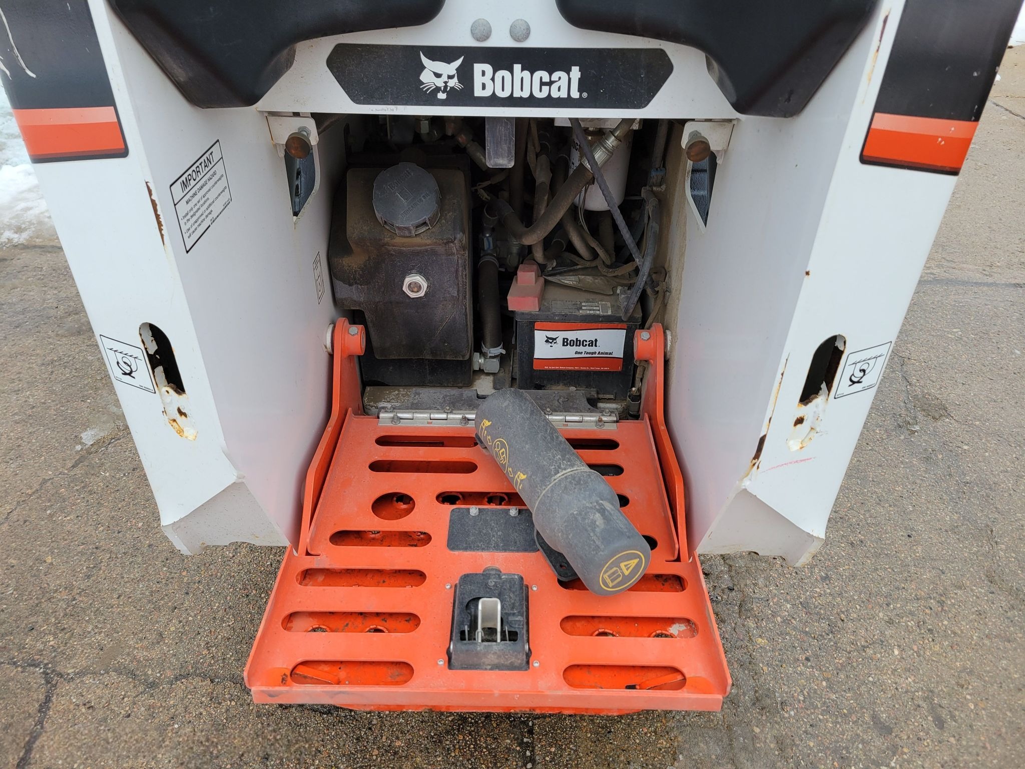 2021 Bobcat MT100 Compact Utility Loader thumbnail 9