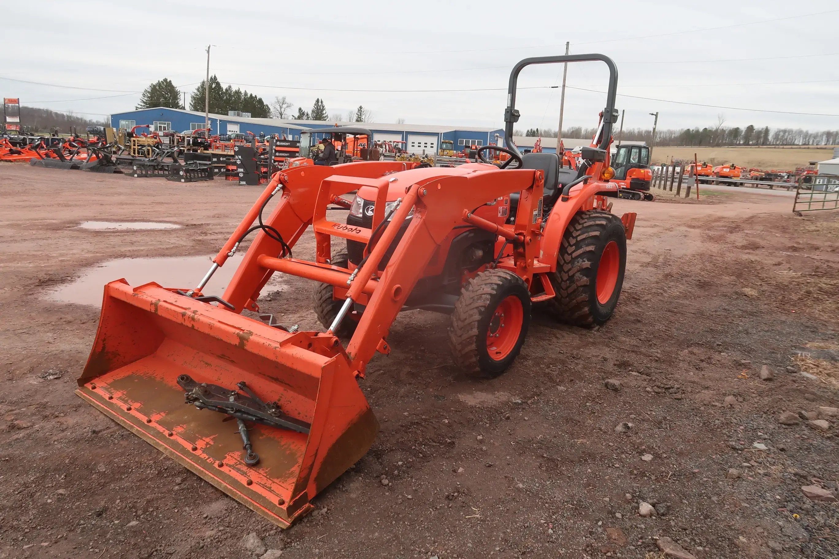 2023 Kubota L2501HST thumbnail 4